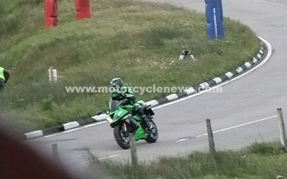 Kawasaki Ninja ZX-6R na 2013 rok - zdjcia szpiegowskie
