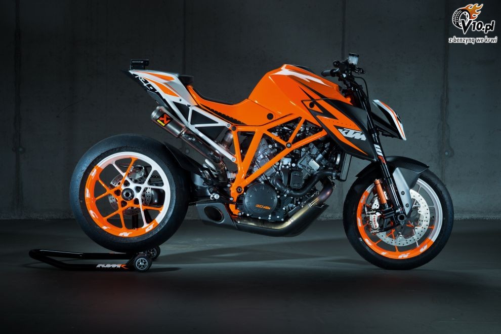 KTM 1290 Super Duke - bestia zostaa ujarzmiona. Mamy zdjcia szpiegowskie.