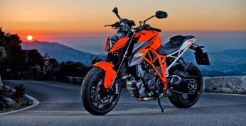 KTM 1290 Super Duke R na 2014 rok - tak rodzi się bestia...