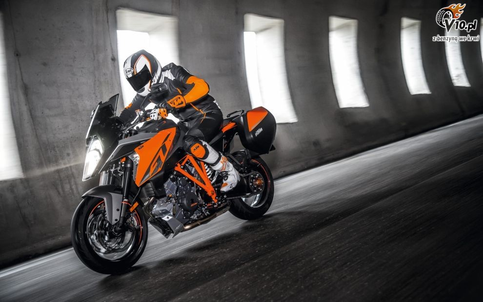 KTM 1290 Super Duke GT na 2016 rok