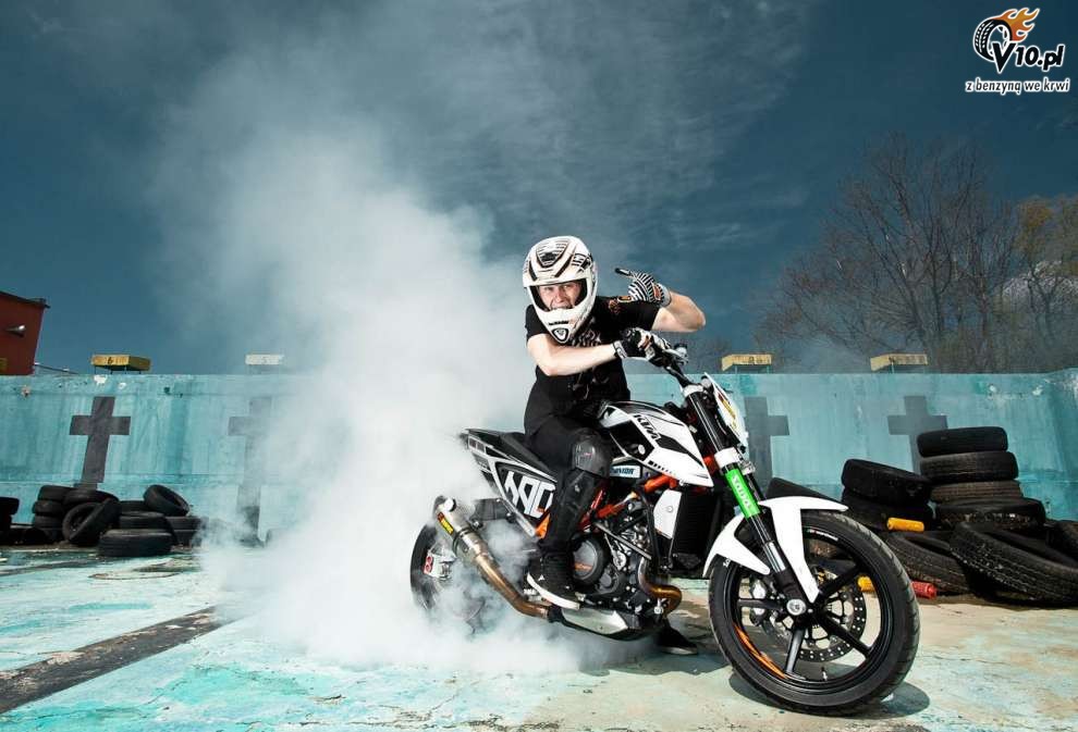 Rok Bagoros i KTM 690 Duke