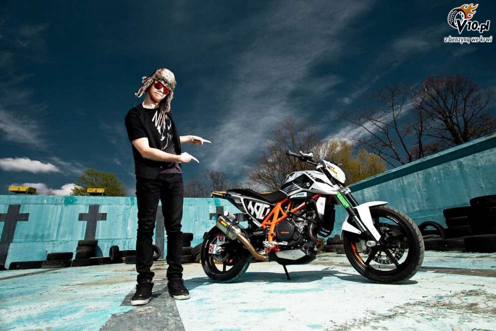 Rok Bagoros i KTM 690 Duke