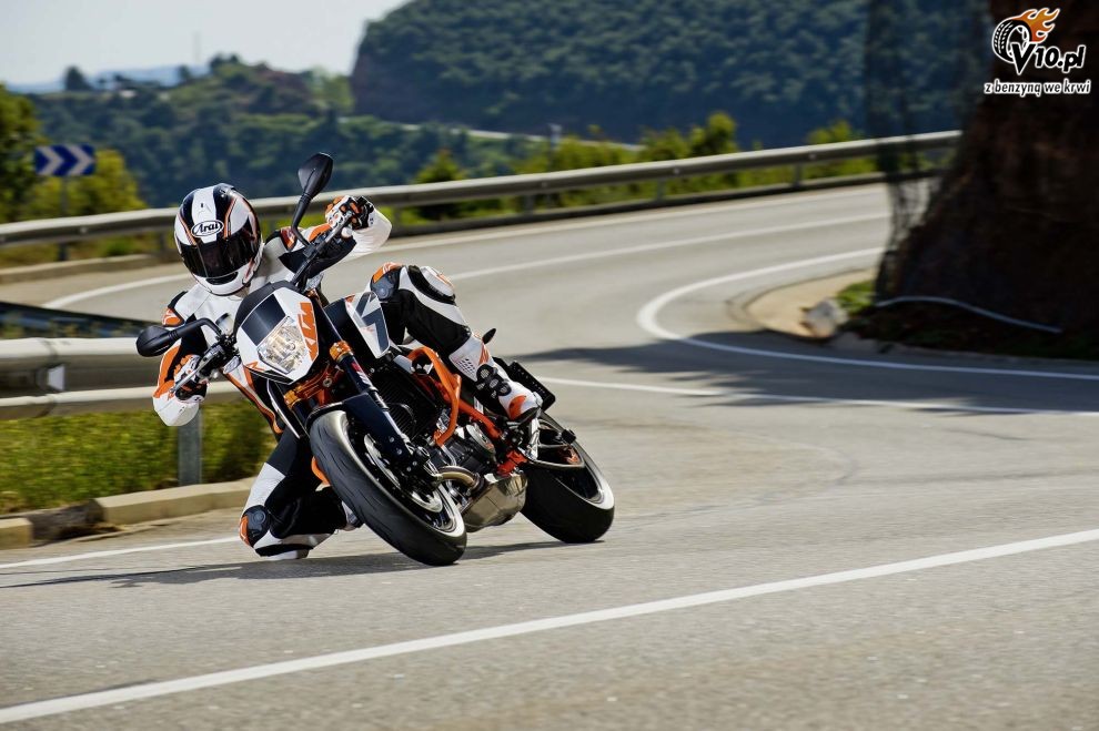 KTM 690 Duke R na 2013 rok