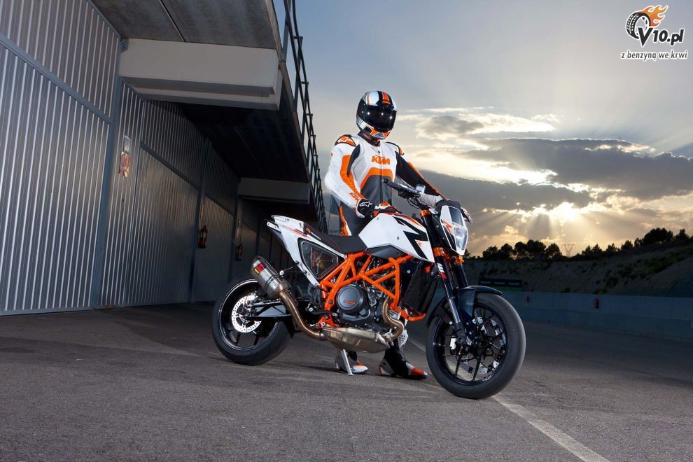 KTM 690 Duke R na 2013 rok