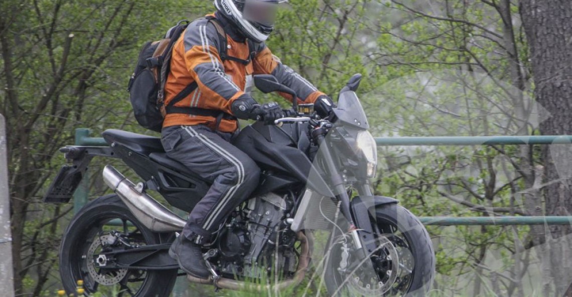 KTM Duke 800 - zdjęcie szpiegowskie