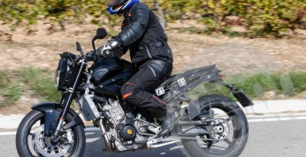 Nowy KTM Duke 890 przyłapany na wolności