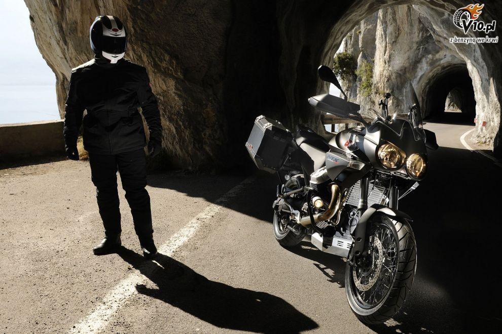 Moto Guzzi Stelvio 1200 8V na 2015 rok