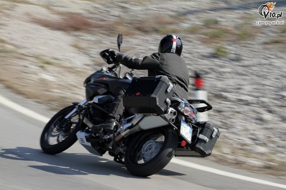 Moto Guzzi Stelvio 1200 8V na 2015 rok