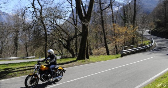 Moto Guzzi V9 Roamer i Bobber na 2016 rok