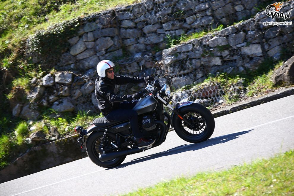 Moto Guzzi V9 Roamer i Bobber na 2016 rok
