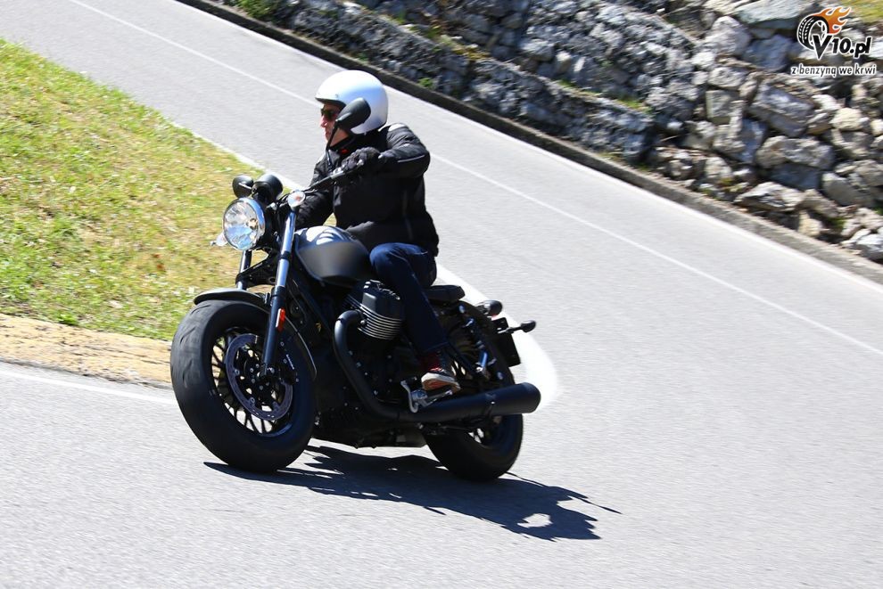 Moto Guzzi V9 Roamer i Bobber na 2016 rok