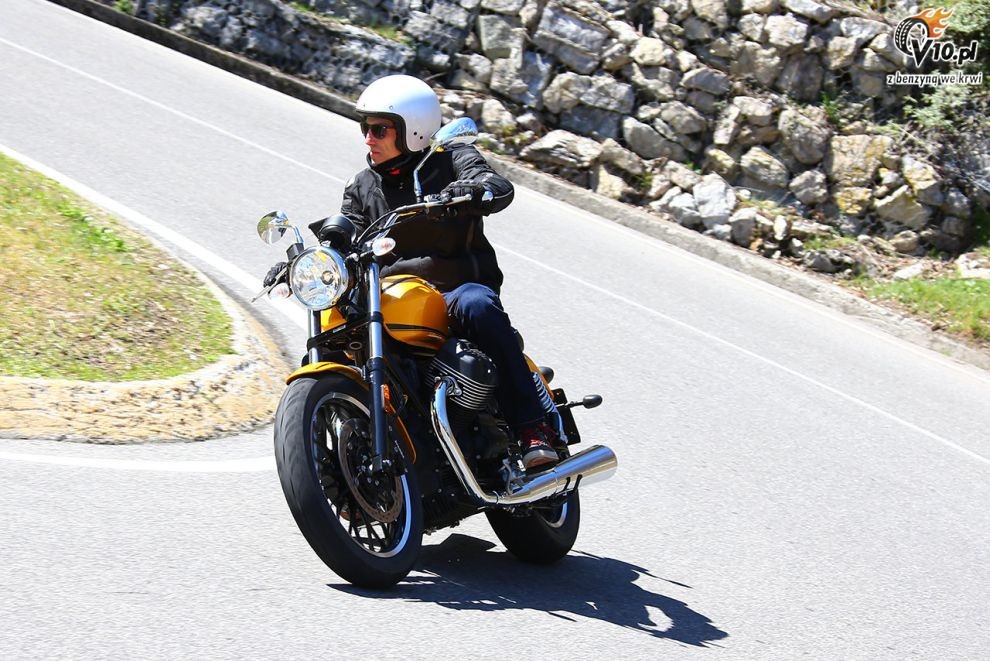 Moto Guzzi V9 Roamer i Bobber na 2016 rok