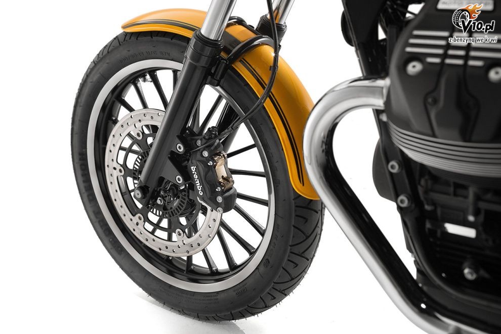 Moto Guzzi V9 Roamer i Bobber na 2016 rok