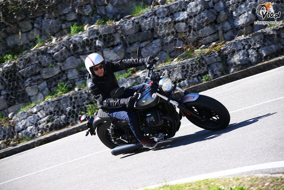 Moto Guzzi V9 Roamer i Bobber na 2016 rok