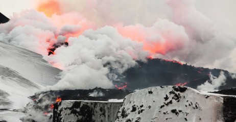 Islandzki wulkan Eyjafjallajkull