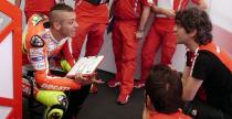MotoGP: Valentino Rossi zaamany. Nie potrafi jedzi tym Ducati