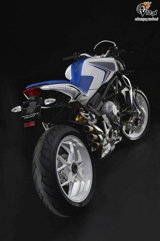 MV Agusta Brutale 800 na 2013 rok