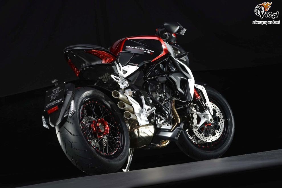 MV Agusta Brutale Dragster 800 RR na 2015 rok