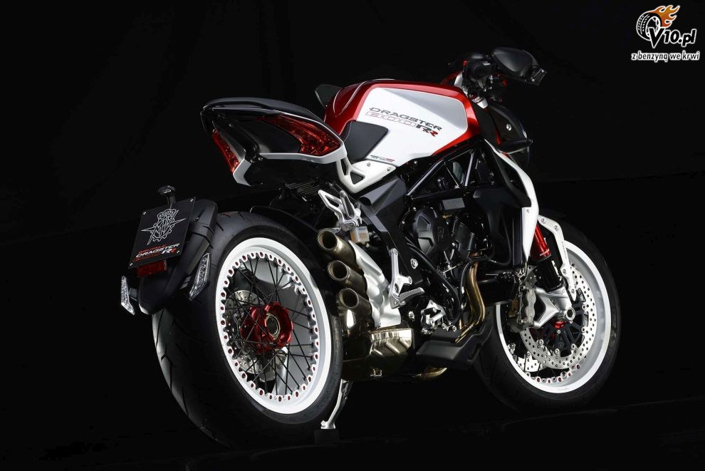 MV Agusta Brutale Dragster 800 RR na 2015 rok
