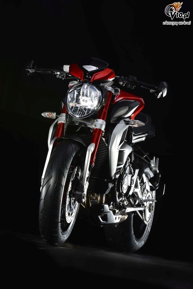 MV Agusta Brutale Dragster 800 RR na 2015 rok