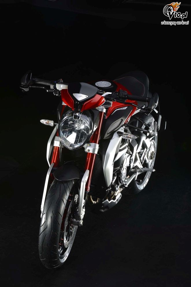 MV Agusta Brutale Dragster 800 RR na 2015 rok