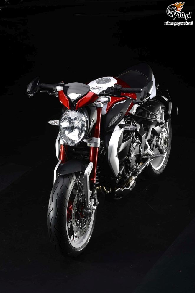 MV Agusta Brutale Dragster 800 RR na 2015 rok