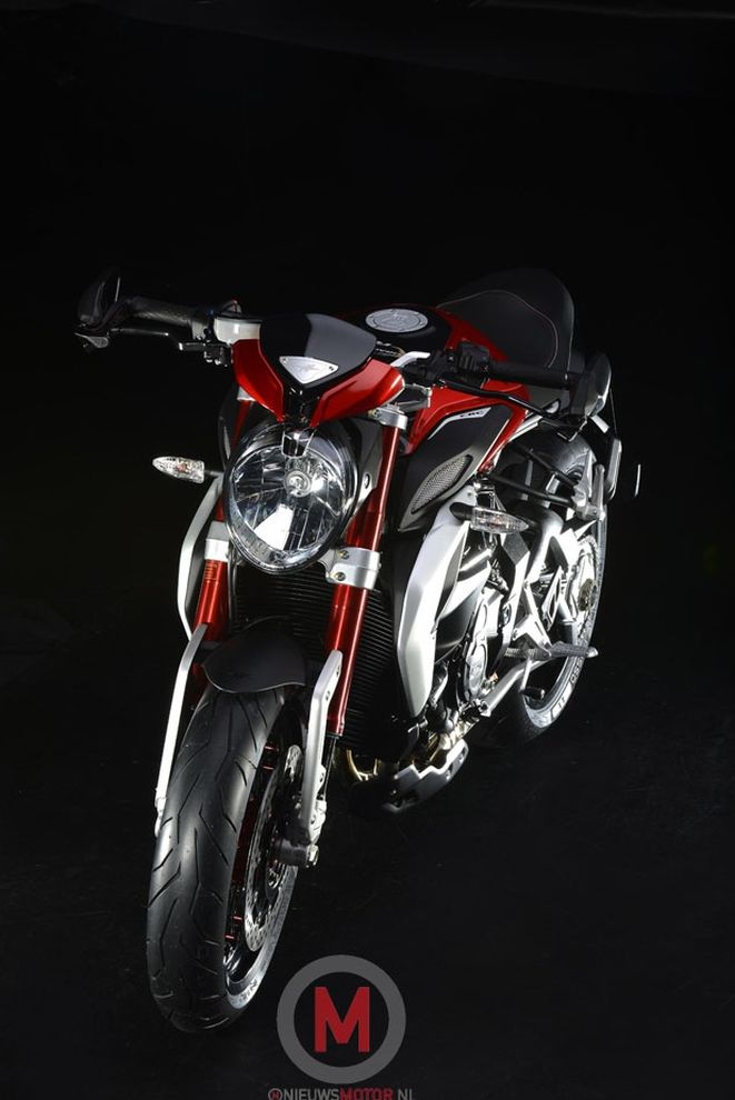 MV Agusta Dragster 800RR - teaser