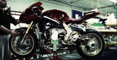 MV Agusta F3 Brutale 675 na linii produkcyjnej