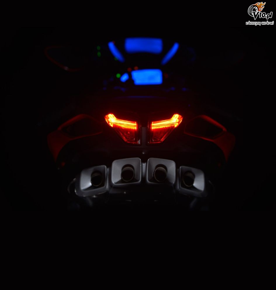 MV Agusta F4RR