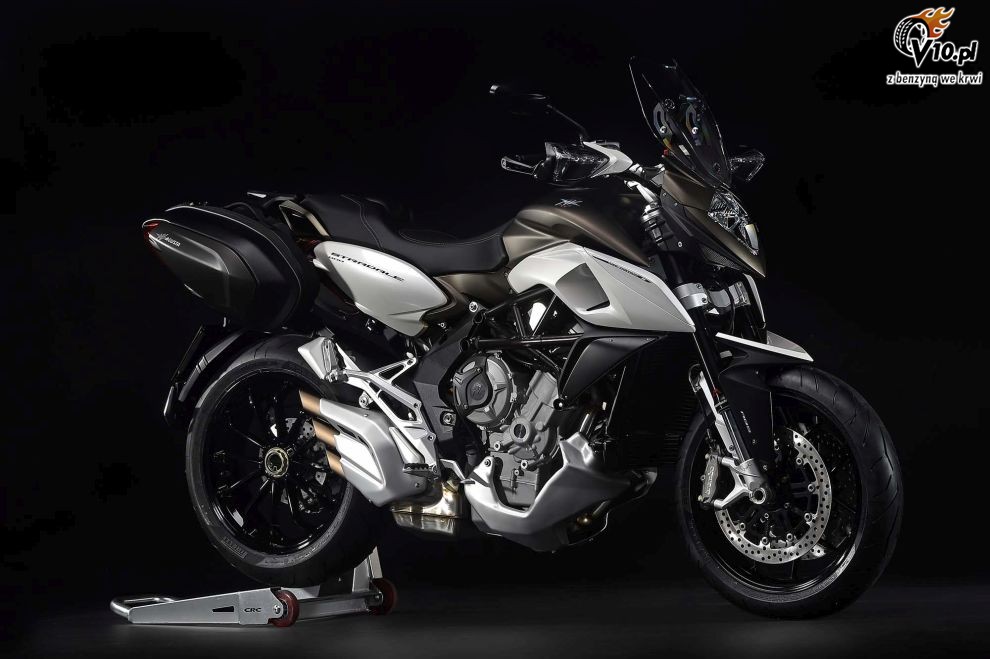 MV Agusta Stradale 800 na 2015 rok
