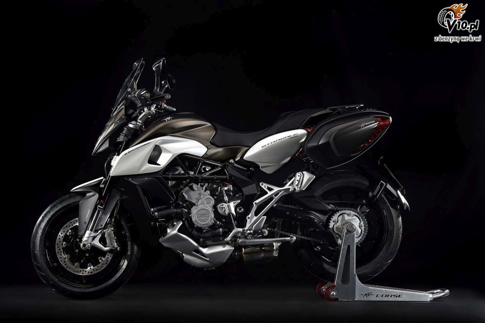 MV Agusta Stradale 800 na 2015 rok