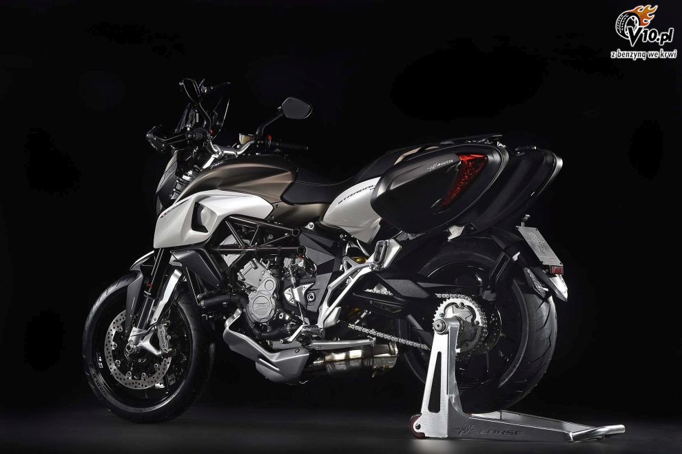 MV Agusta Stradale 800 na 2015 rok