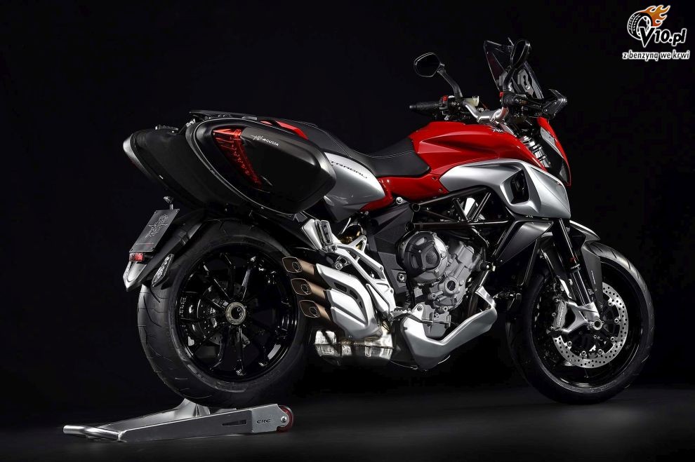 MV Agusta Stradale 800 na 2015 rok