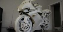 Yamaha YZF-R1 z papieru