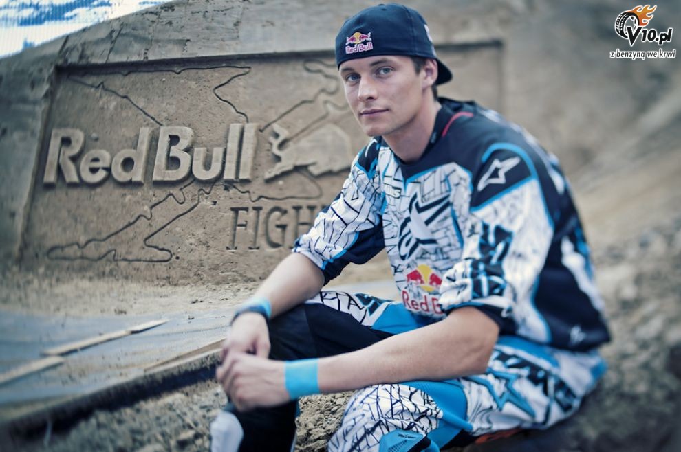 Red Bull X-Fighters 2011, Pozna
