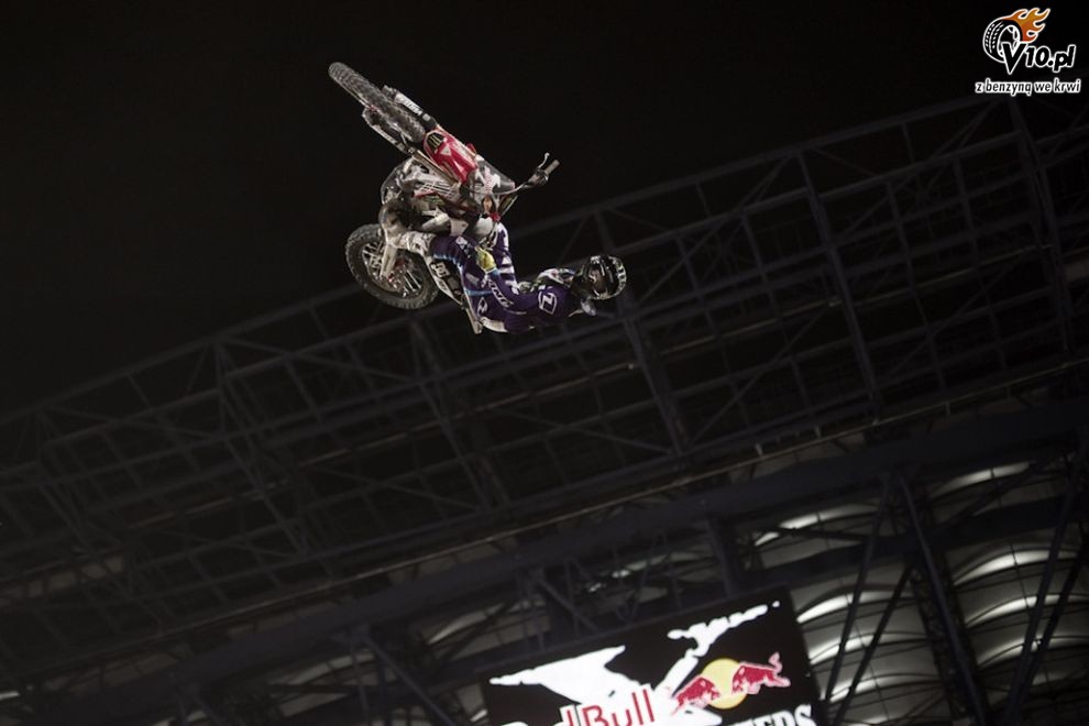 Red Bull X-Fighters 2011, Pozna