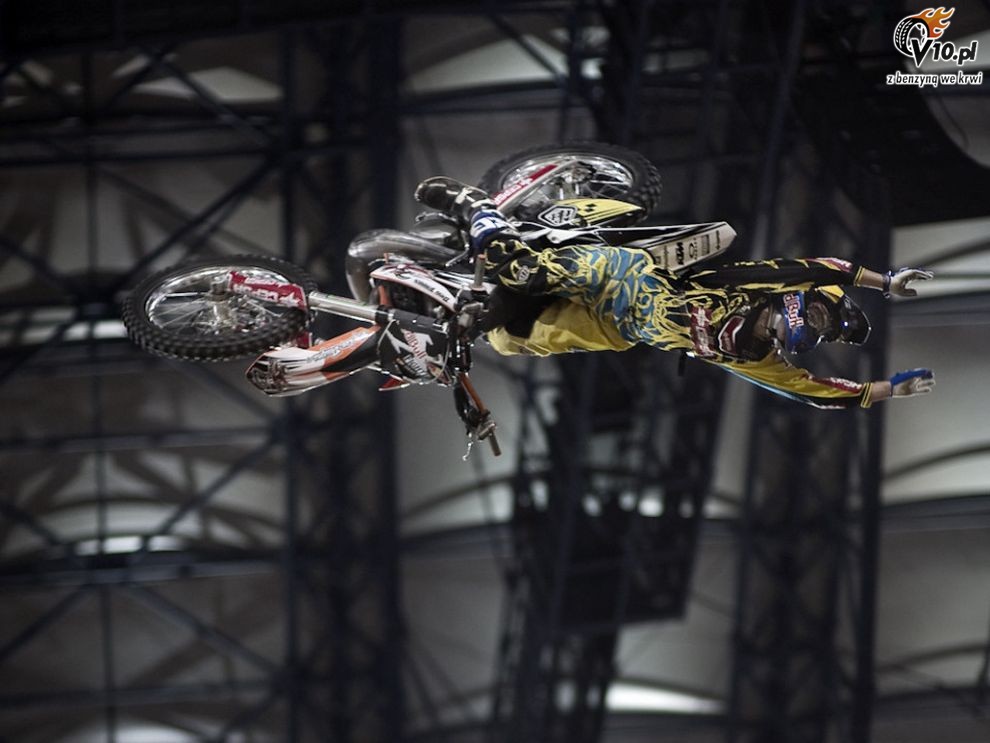 Red Bull X-Fighters 2011, Pozna