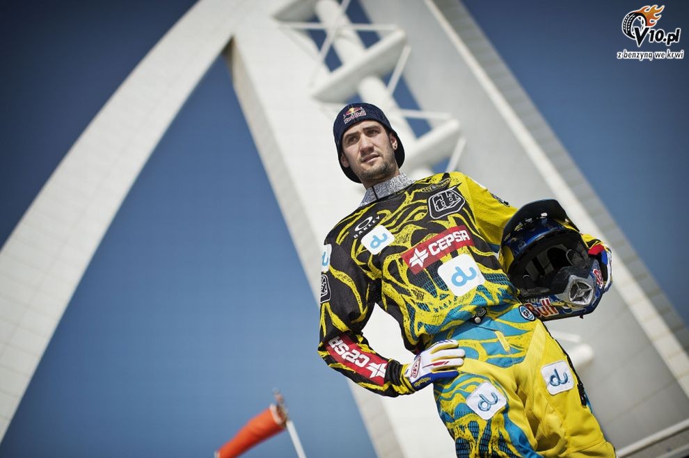 Dany Torres na dachu hotelu Burj Al Arab
