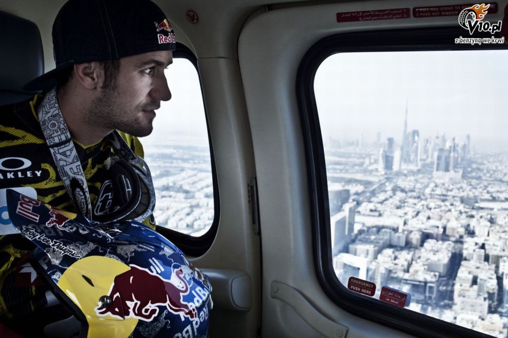 Dany Torres na dachu hotelu Burj Al Arab