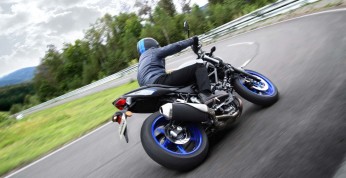 EICMA 2015: Suzuki SV650 na 2016 rok - lżejsze, szybsze, zwrotniejsze