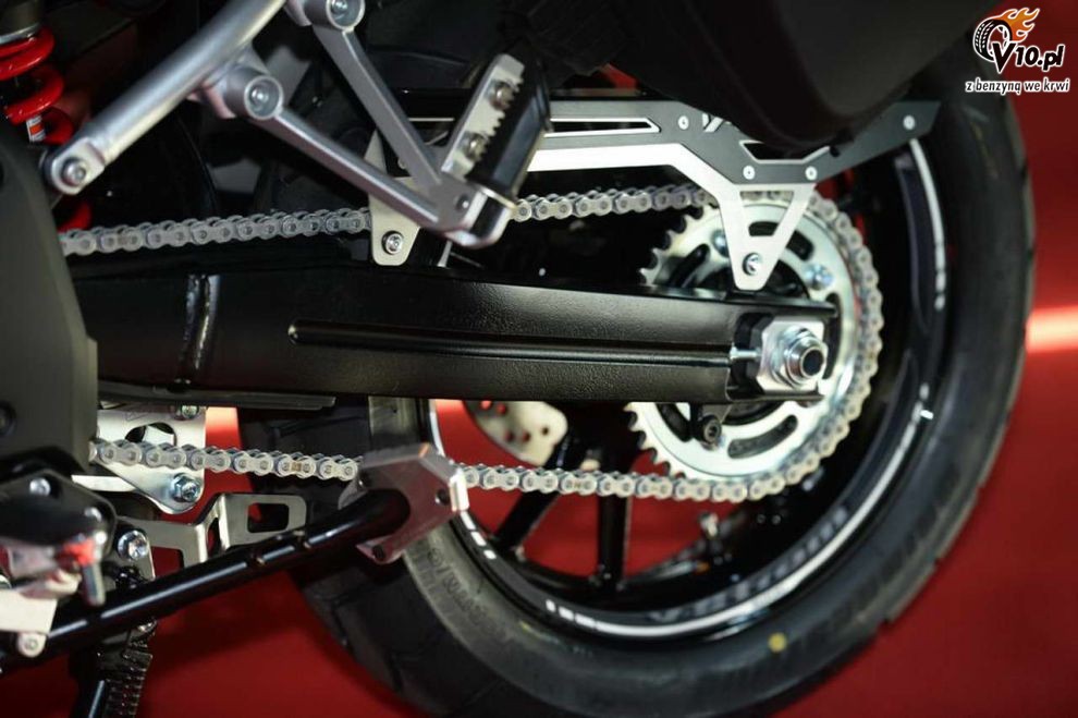 Suzuki V-Strom 1000 na 2014 rok