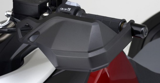 Suzuki V-Strom 1000 na 2015 rok w wersji Touring