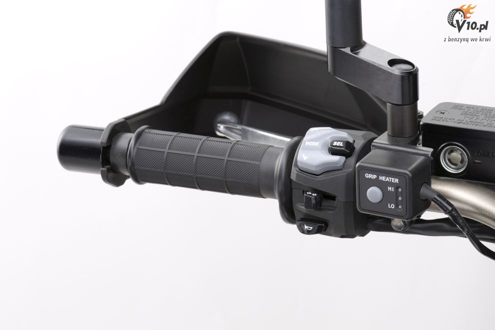 Suzuki V-Strom 1000 na 2015 rok w wersji Touring