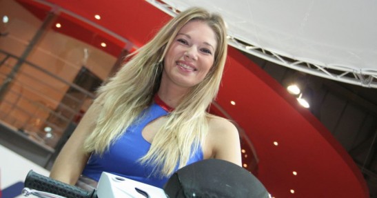 EICMA 2010 i dziewczyny