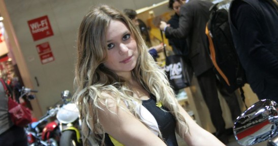 EICMA 2010 i dziewczyny