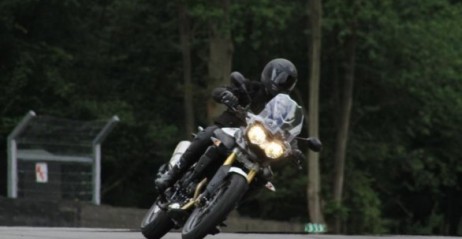 Triumph Adventure - zdjęcia szpiegowskie