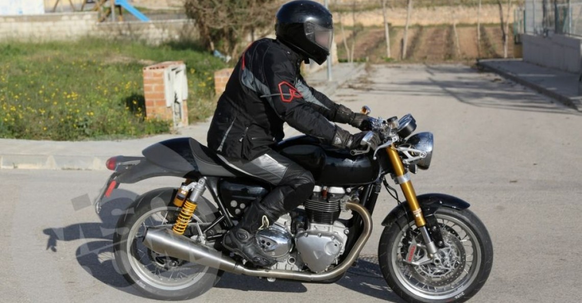 Triumph Cafe Racer - zdjęcie szpiegowskie