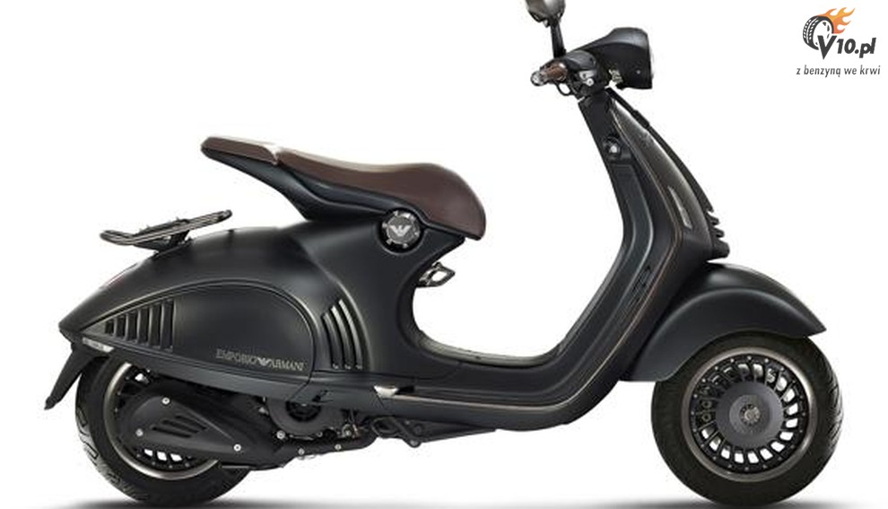 Vespa 946 Giorgio Armani