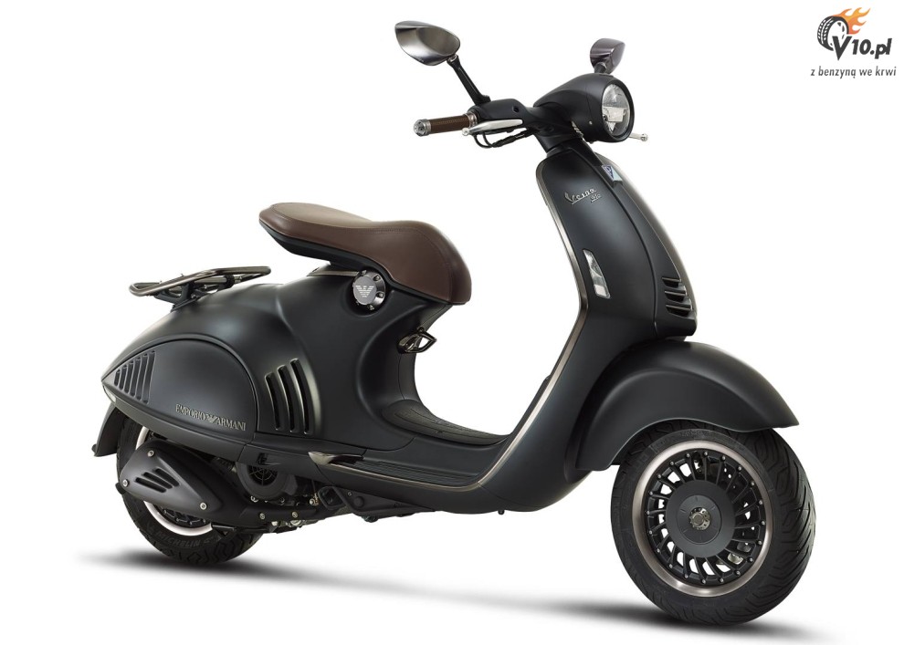 Vespa 946 Giorgio Armani
