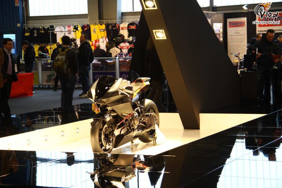 Vyrus 986 M2